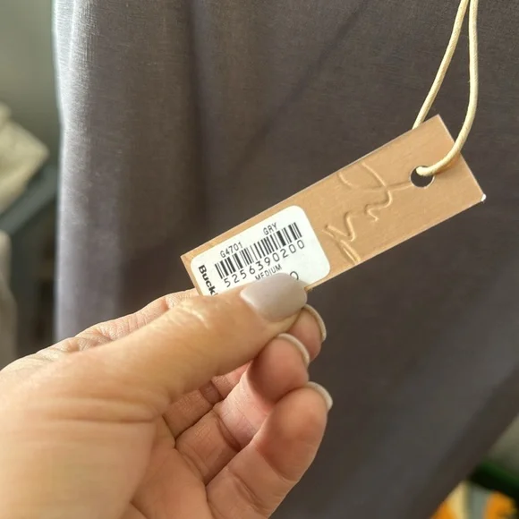 Silky layering top11/29 - Picture 4 of 4